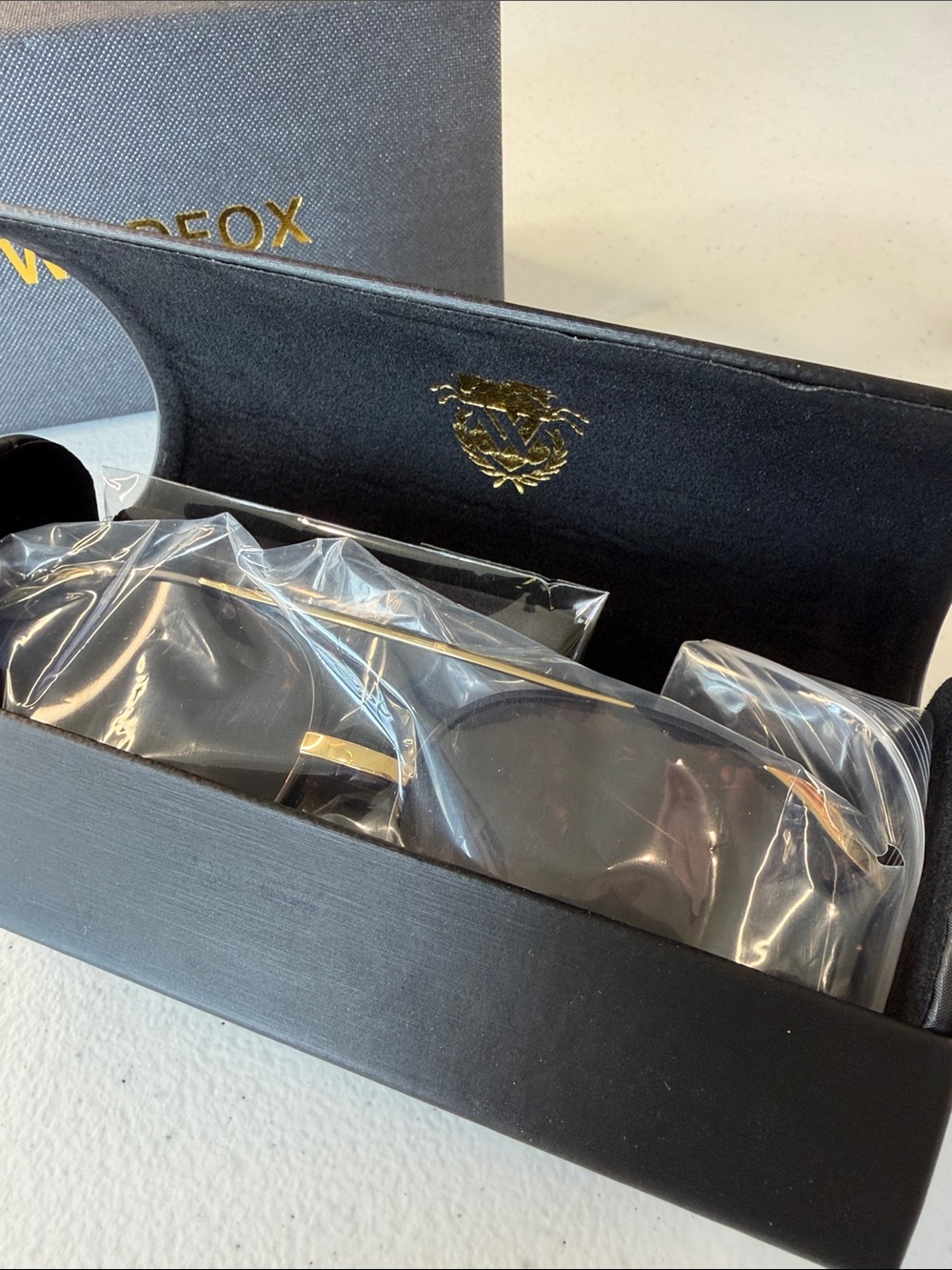 Wildfox Dynasty Oversized Aviator Black and Gold Sunglasses with Eyewear Case - Picture 7 of 15